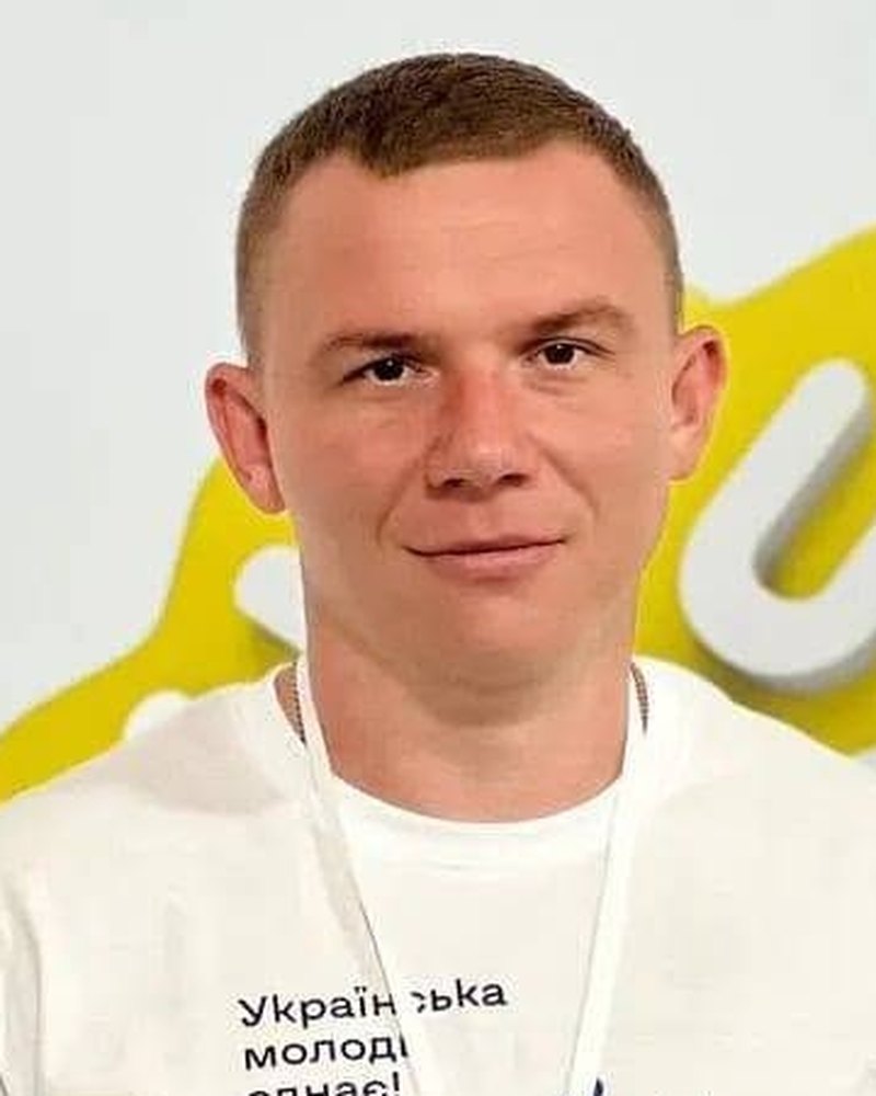 Денис Наумов